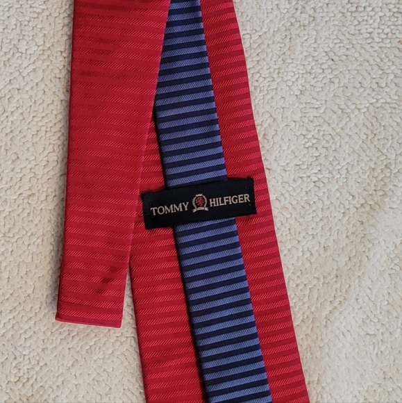 Lot of 2 red ties- incl Hilfiger Silk Neck Tie | 57 inch - Picture 4 of 9